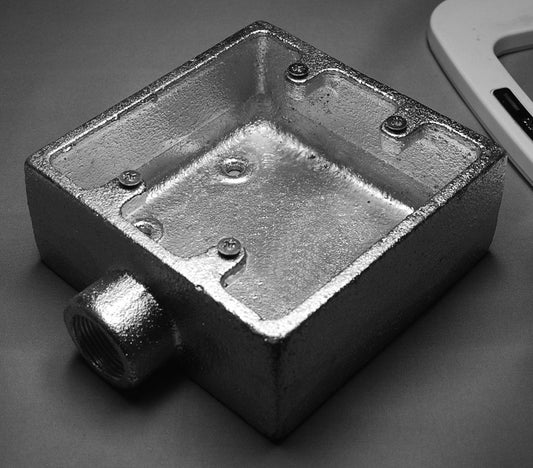 K2521｜角型露出スイッチボックス 2個用1方出 25 HDZ