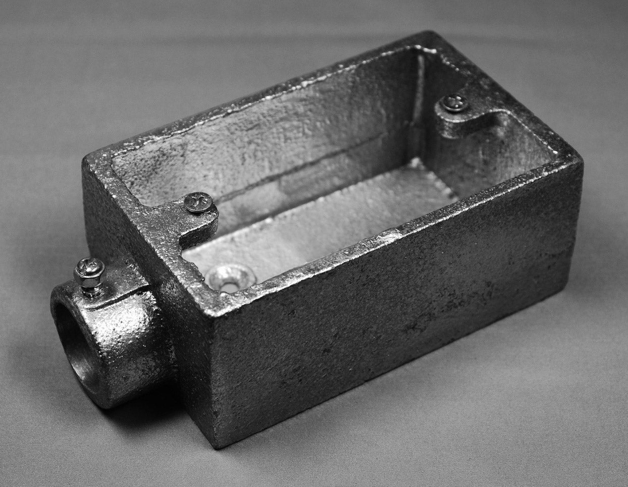 NK3111C｜ネジナシ露出スイッチBOX