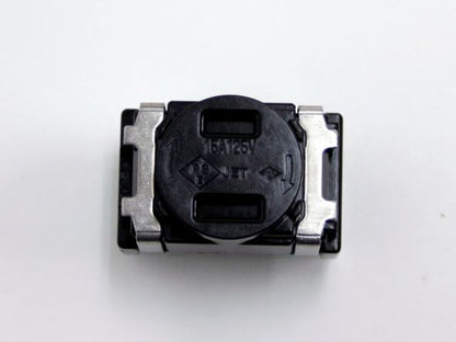WCF3011B｜住設機器用埋込扉付コンセント