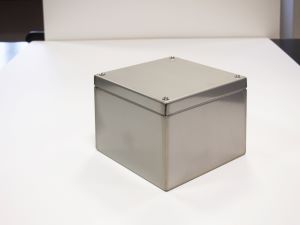 SP2010XN｜SUS 水切防水プルボックス 200-200-100 パッキン式 – 電材Days