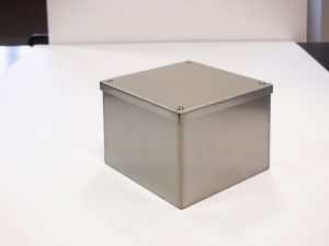 SP5050WN｜SUS カブセ防水プルボックス 500-500-500