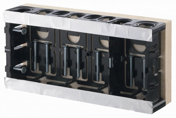 SM36C4-D｜配ボックス 台付型